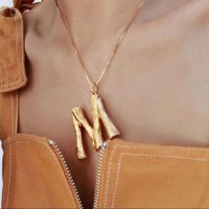 Ⓜ️Beautiful Luxurious Gold M #InitialNecklas Ⓜ️